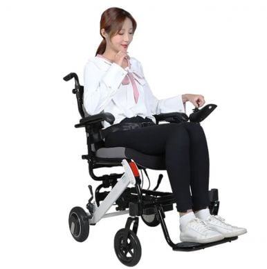 Складний електричний візок для інвалідів Mirid D6033